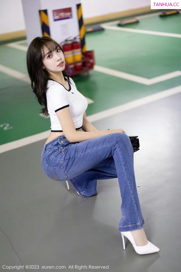 郑颖姗  [XiuRen]高清写真图 2023.01.19 No.6160 郑颖姗Bev 蕾丝内衣第4张图片